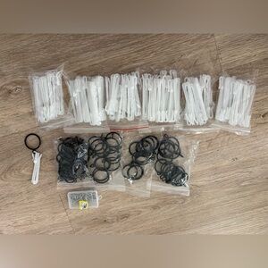 Bundle of curtain rings & hooks